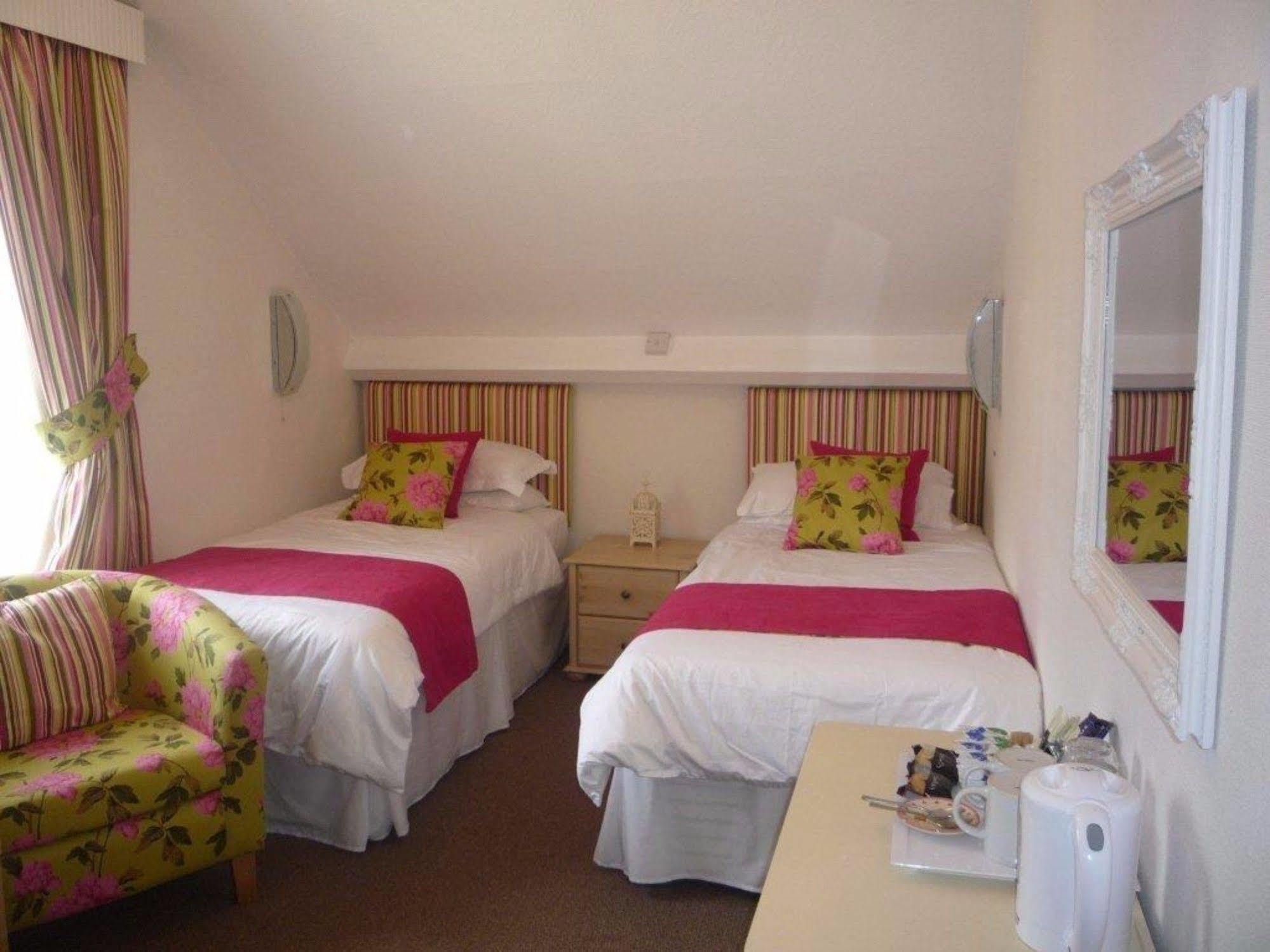 The Queens Head Hotel Rothbury Extérieur photo